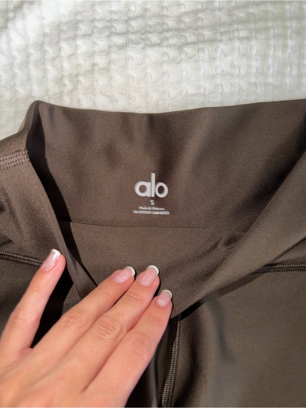 ALO Yoga Airlift Energy High-Rise Espresso Shorts - Picture 2 of 8